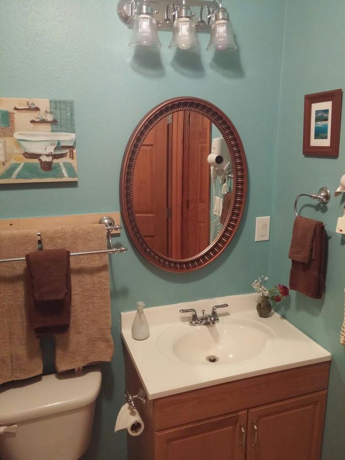 A Hyde Away Inn B&B Ток Екстериор снимка