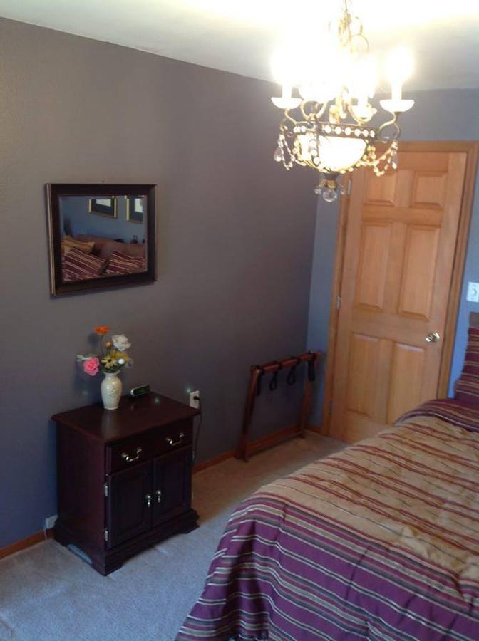 A Hyde Away Inn B&B Ток Екстериор снимка